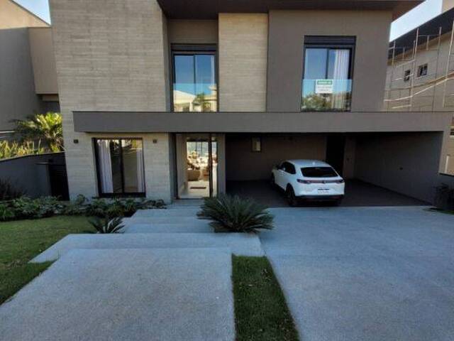 Casa em condomínio para Venda em Santana de Parnaíba - 2