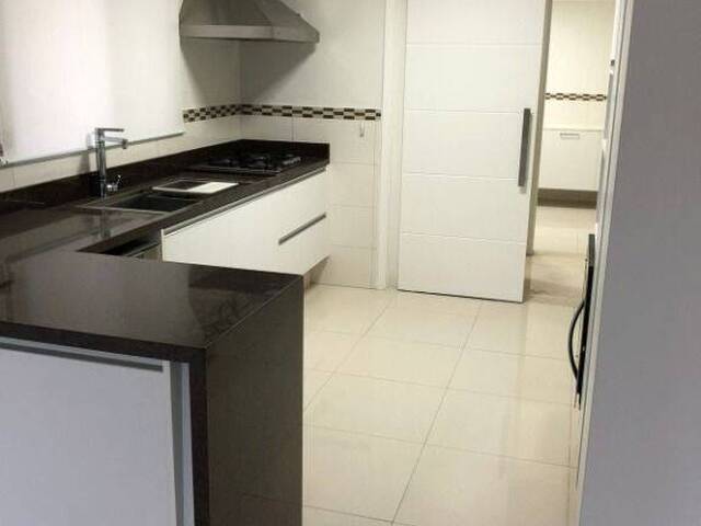 Casa em condomínio para Venda em Santana de Parnaíba - 4