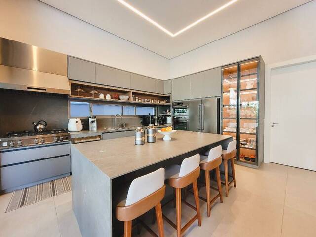 Casa em condomínio para Venda em Santana de Parnaíba - 2