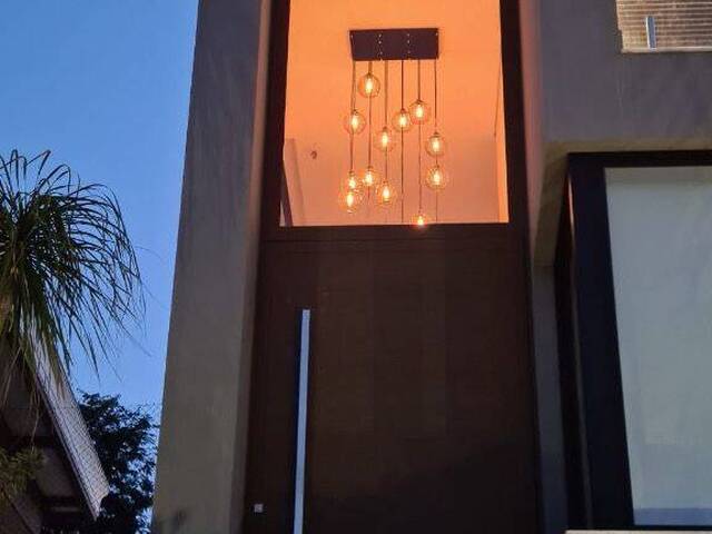 Casa em condomínio para Venda em Santana de Parnaíba - 2