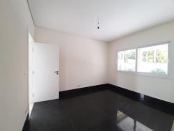Casa para Venda em Santana de Parnaíba - 4