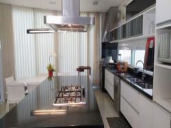 Casa para Venda em Santana de Parnaíba - 3