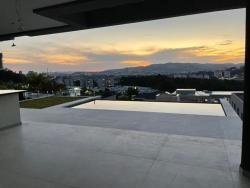 Casa para Venda em Santana de Parnaíba - 5