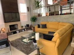 Casa para Venda em Santana de Parnaíba - 2