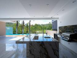 Casa para Venda em Santana de Parnaíba - 2