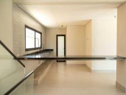 Casa para Venda em Santana de Parnaíba - 5