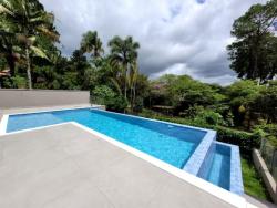 Casa para Venda em Santana de Parnaíba - 5