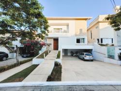 #CA3138 - Casa para Venda em Santana de Parnaíba - SP