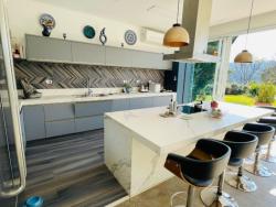 Casa para Venda em Santana de Parnaíba - 4