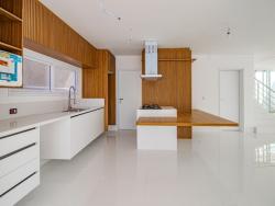 #CA3171 - Casa para Venda em Santana de Parnaíba - SP