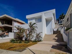 Casa para Venda em Santana de Parnaíba - 5