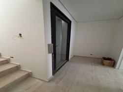 Casa para Venda em Santana de Parnaíba - 4